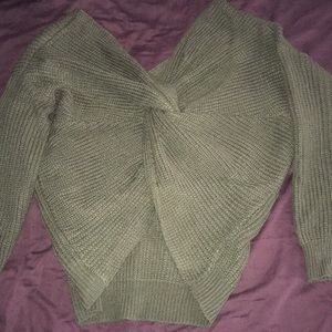 V neckline long sleeve back knot pullover sweater